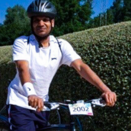 Man borrowing a loan bike